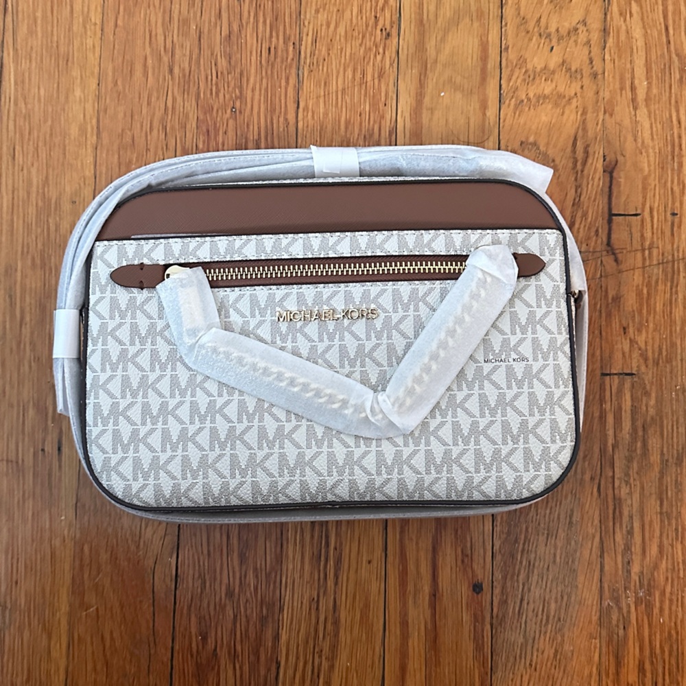 Michael Kors White and Brown Women's crossbody bag